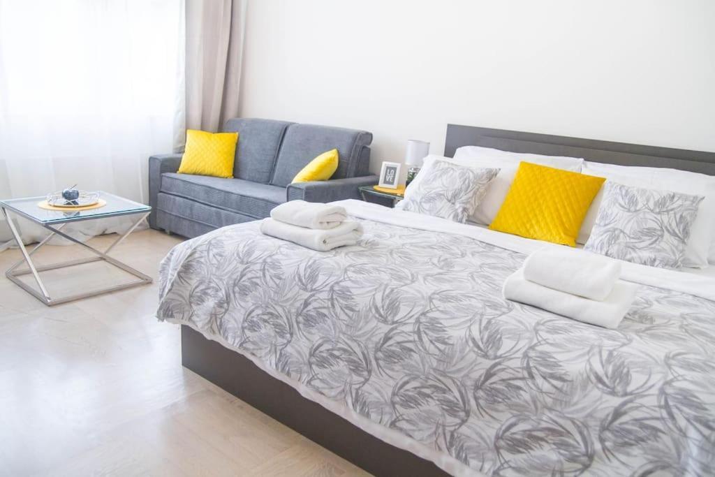 New Exclusive With Ac Nearby Metro * Praag