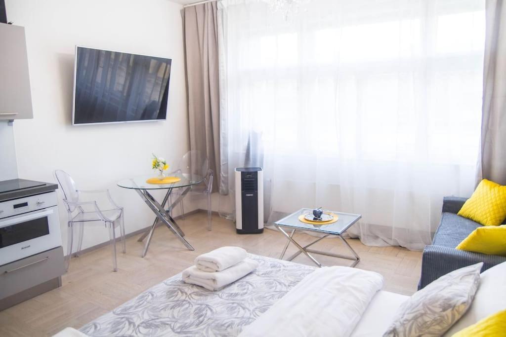 Apartmán New Exclusive With Ac Nearby Metro *